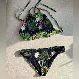Lively halter neck tropical print women’s bikini